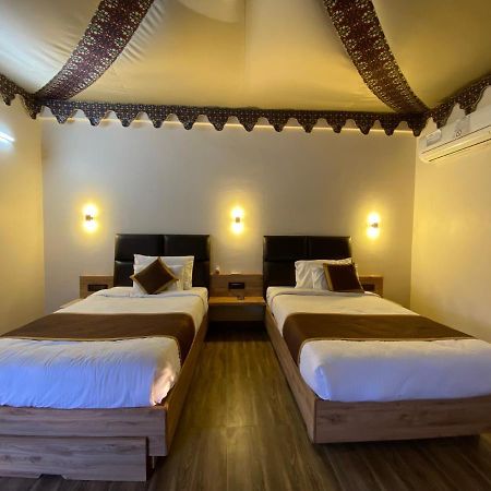 City The Village Beach Resort Laeja Экстерьер фото