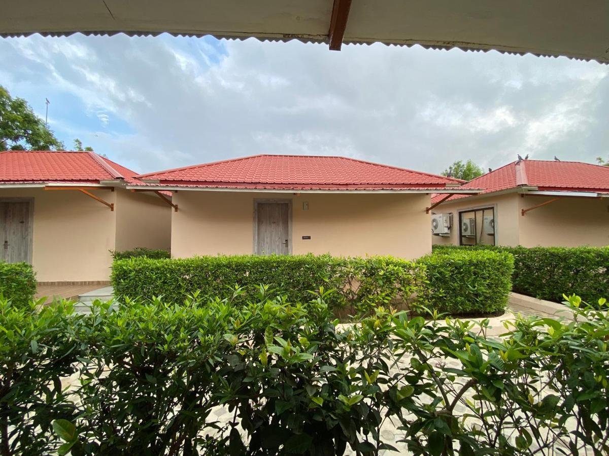City The Village Beach Resort Laeja Экстерьер фото