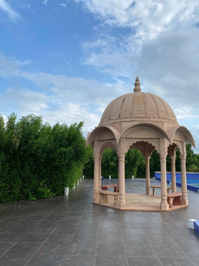 City The Village Beach Resort Laeja Экстерьер фото