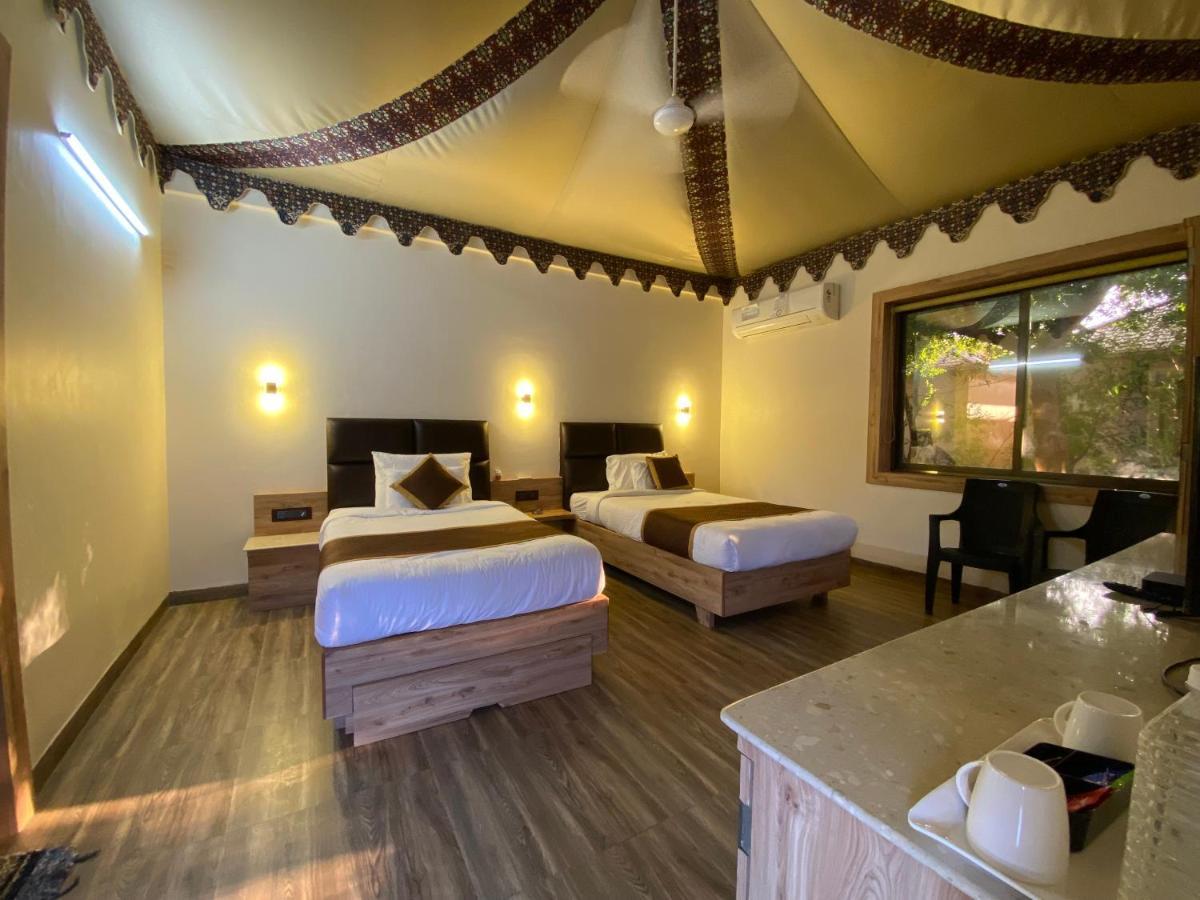 City The Village Beach Resort Laeja Экстерьер фото